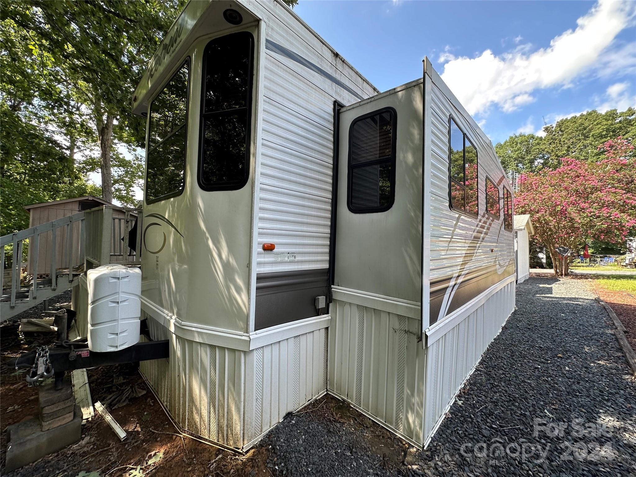 113 Hummingbird Circle New London, NC 28127 - Photo 26 of 47