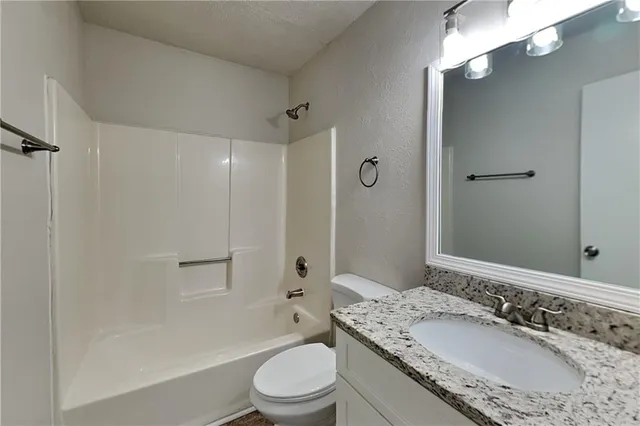 $2,000 | 3979 Sharon Spring, Powder Springs, GA 30127