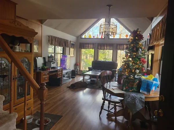 $945,000 | 449 Haney Circle Northwest, Charleston, TN 37310