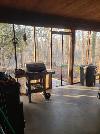 $945,000 | 449 Haney Circle Northwest, Charleston, TN 37310