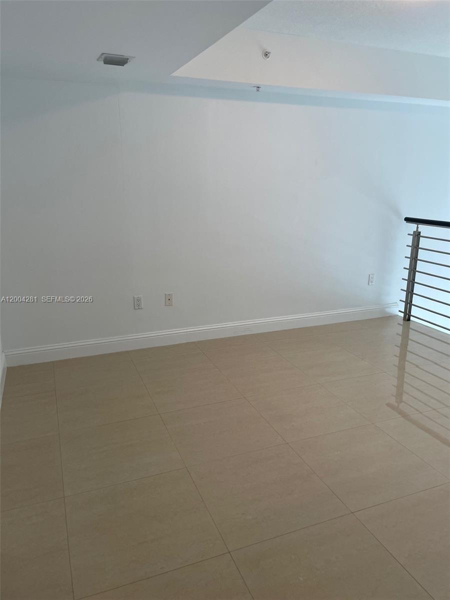 41 Southeast 5th Street, Unit 1614 Miami, FL 33131 - Photo 10 of 23 a view of an empty room