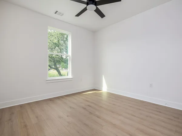 $740,000 | 811 County Road 200, Burnet, TX 78611