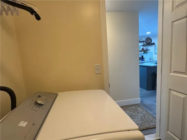 $2,300 | 351 New London Avenue, Unit 501, Warwick, RI 02886