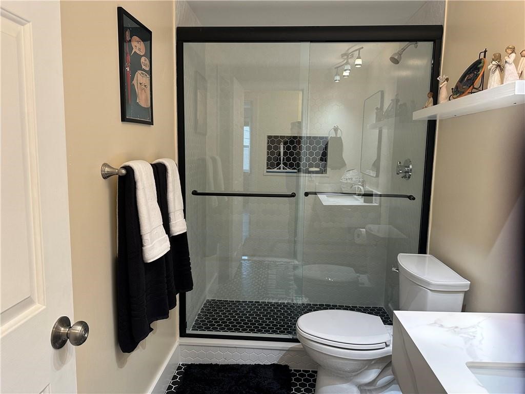 351 New London Avenue, Unit 501 Warwick, RI 02886 - Photo 16 of 36