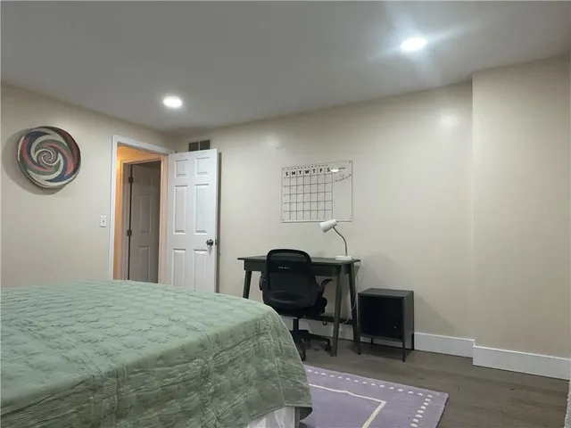 $2,300 | 351 New London Avenue, Unit 501, Warwick, RI 02886