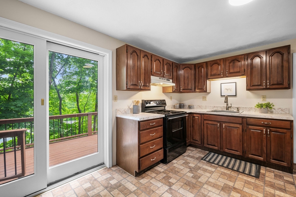10 Grandview Road Reading, MA 01867 - Photo 36 of 42