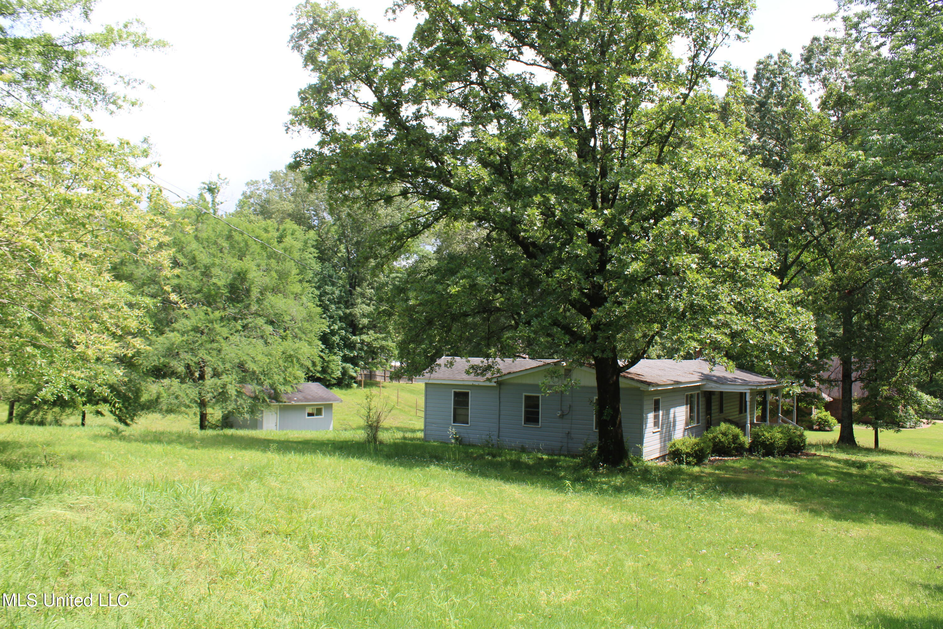 5600 Center Hill Road Olive Branch, MS 38654 - Photo 10 of 17 IMG_3846