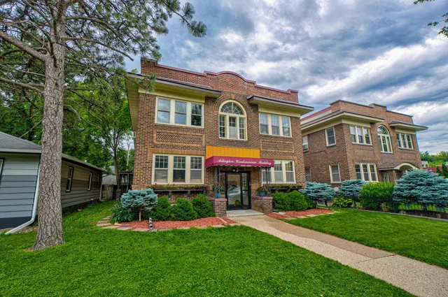 $198,795 | 4720 Nicollet Avenue, Minneapolis, MN 55419