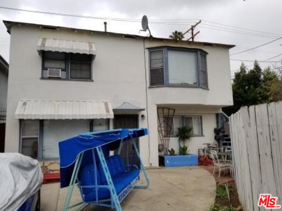 2019 Preuss Road Los Angeles, CA 90034 - Photo 11 of 13 Gallery Image 11