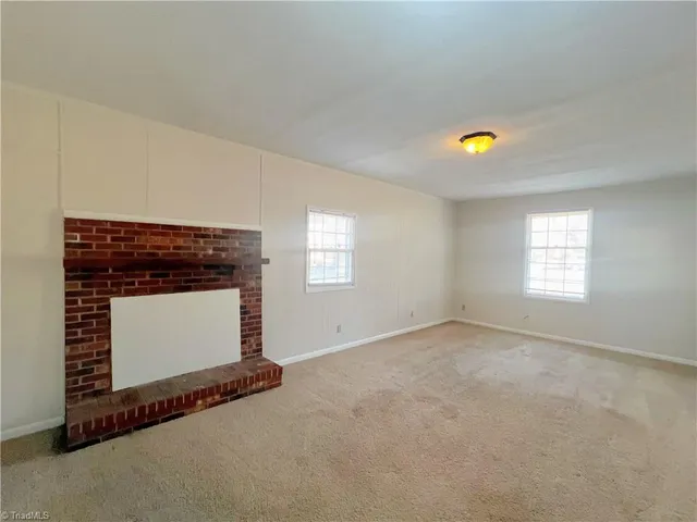 $1,695 | 6 Clark Court, Greensboro, NC 27406