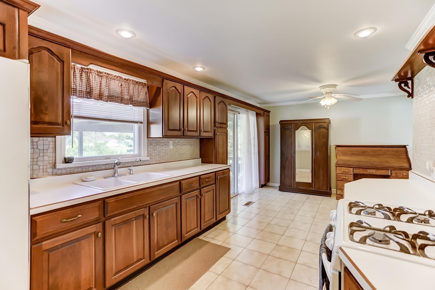 2925 Springfield Jamestown Road Springfield, OH 45506 - Photo 13 of 47