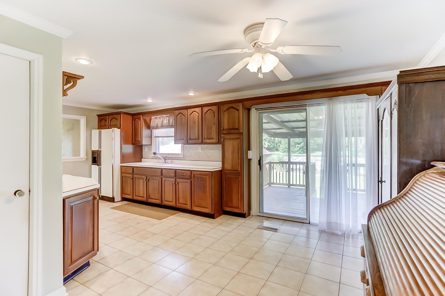 2925 Springfield Jamestown Road Springfield, OH 45506 - Photo 8 of 47