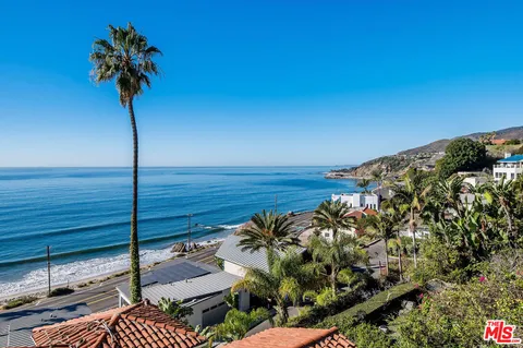 $1,675,000 | 17810 Castellammare Drive, Pacific Palisades, CA 90272