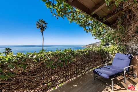 $1,675,000 | 17810 Castellammare Drive, Pacific Palisades, CA 90272