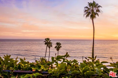 $1,675,000 | 17810 Castellammare Drive, Pacific Palisades, CA 90272