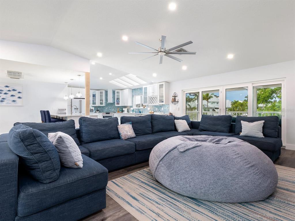 501 Norton Street Longboat Key, FL 34228 - Photo 12 of 67
