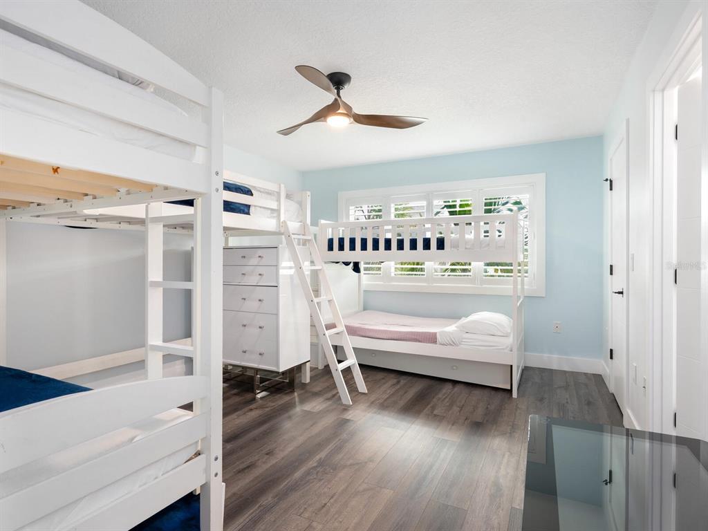 501 Norton Street Longboat Key, FL 34228 - Photo 26 of 67