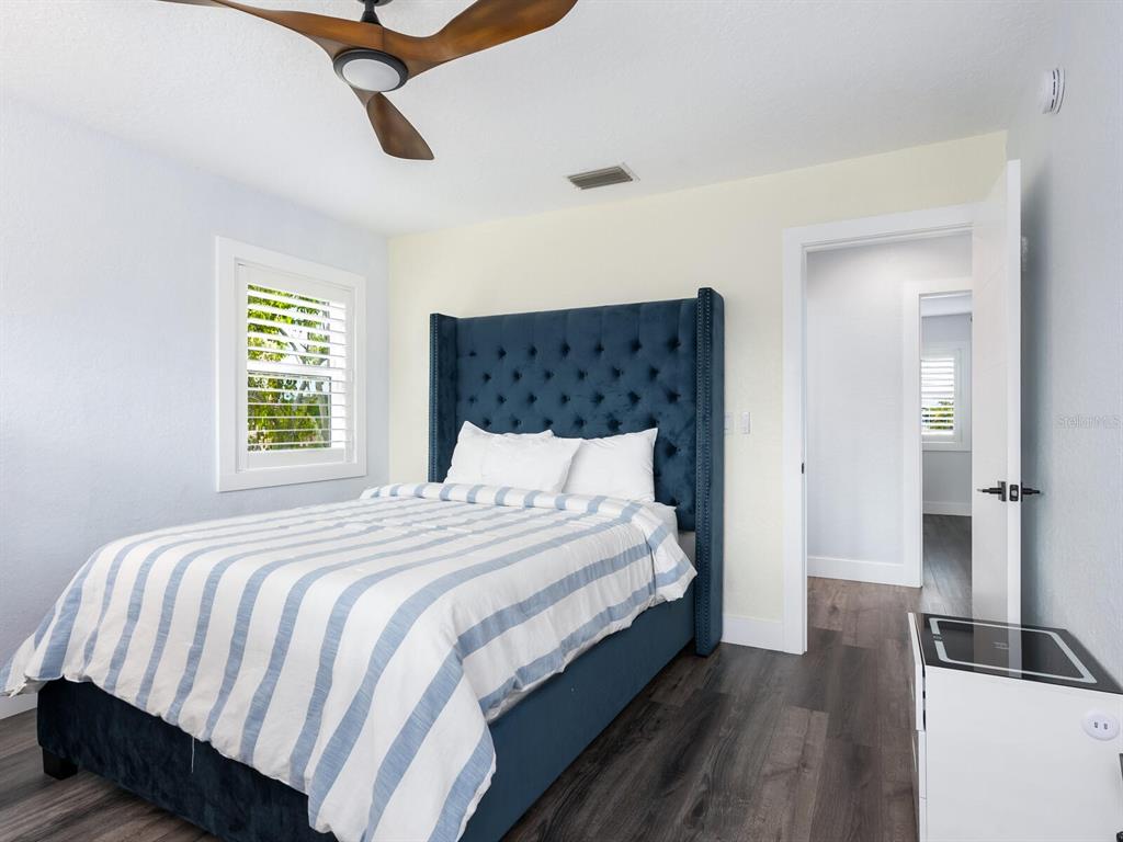 501 Norton Street Longboat Key, FL 34228 - Photo 31 of 67