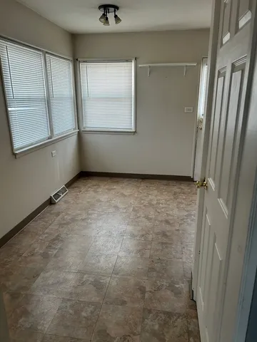 $429,000 | 831 East South Broadway Avenue, Lombard, IL 60148