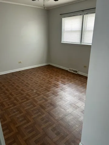 $429,000 | 831 East South Broadway Avenue, Lombard, IL 60148