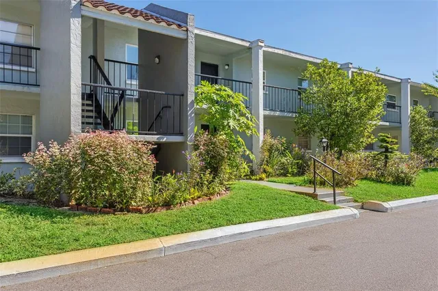 $175,000 | 14421 Americana Circle, Unit 204, Tampa, FL 33613
