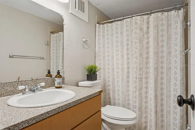 $175,000 | 14421 Americana Circle, Unit 204, Tampa, FL 33613