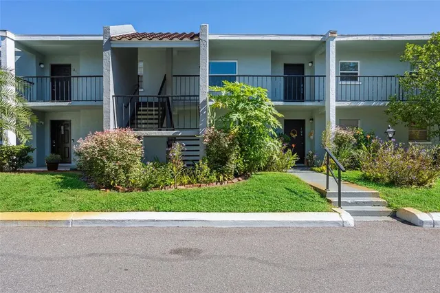 $175,000 | 14421 Americana Circle, Unit 204, Tampa, FL 33613