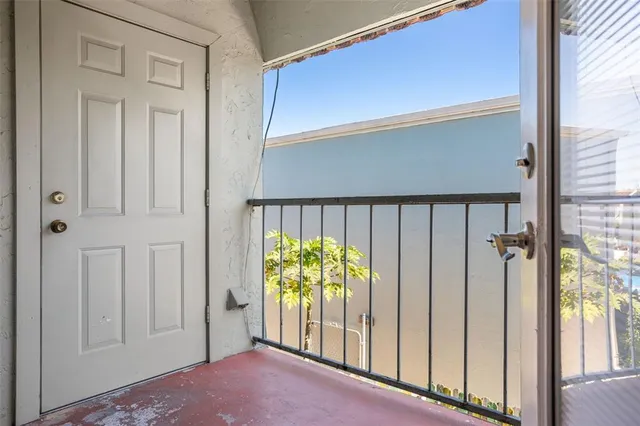 $175,000 | 14421 Americana Circle, Unit 204, Tampa, FL 33613