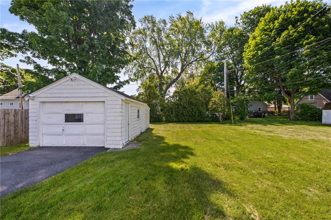 283 Stone Road Greece, NY 14616 - Photo 37 of 40