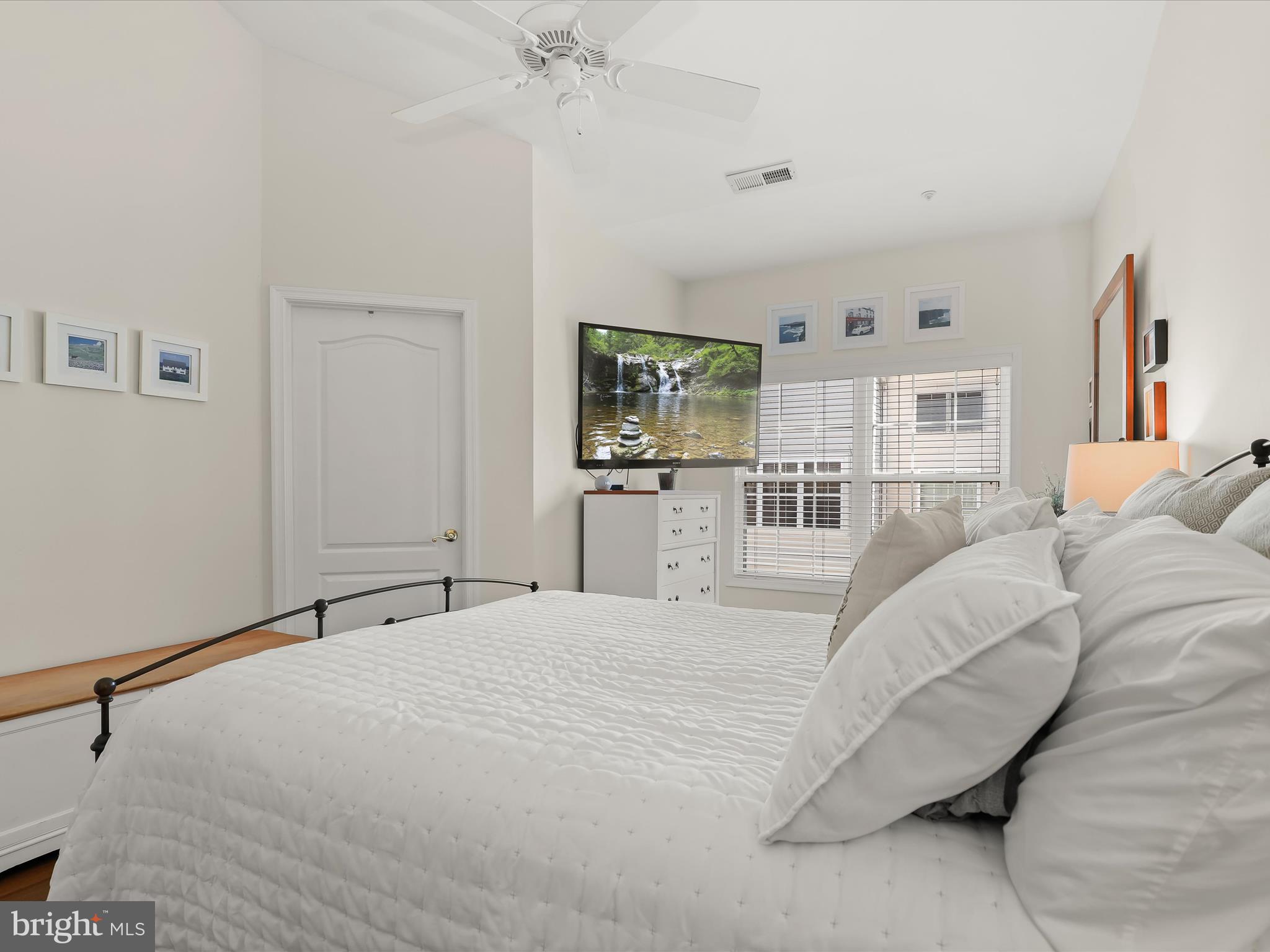 10234 Brighton Ridge Way, Unit 105 Columbia, MD 21044 - Photo 18 of 40 Primary Bedroom