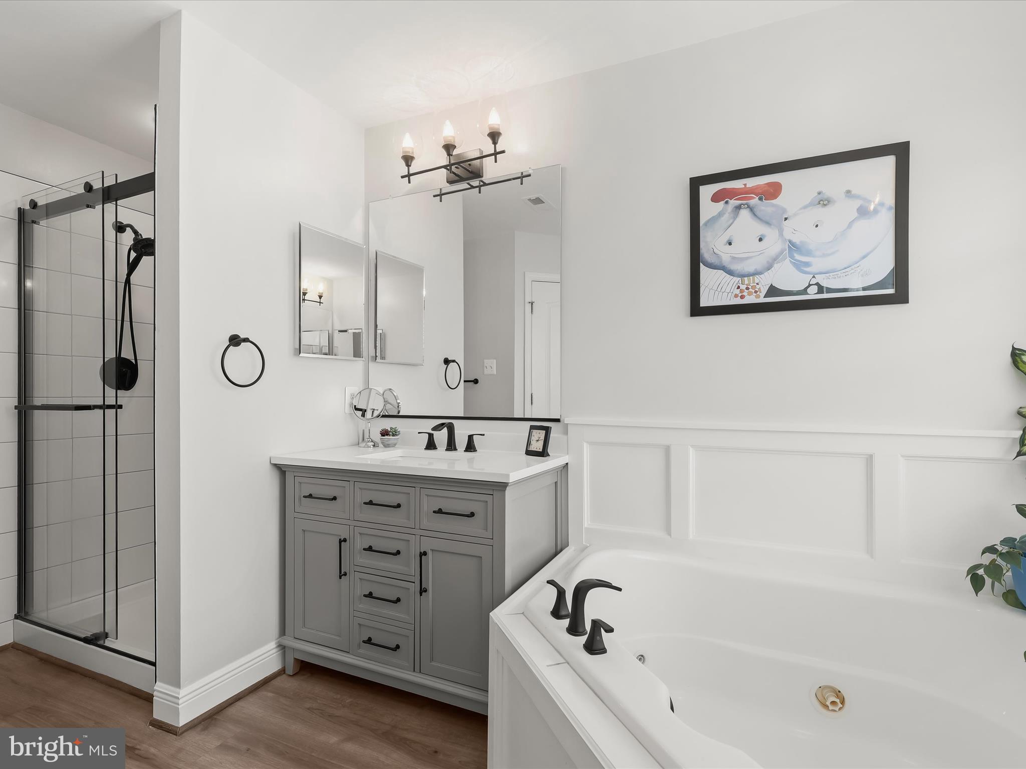 10234 Brighton Ridge Way, Unit 105 Columbia, MD 21044 - Photo 20 of 40 Primary Bathroom