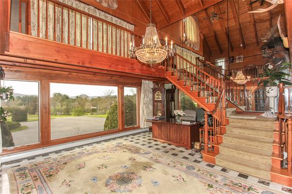 130 Whitaker Road Westfield, MA 01085 - Photo 8 of 30 Gallery Image 8