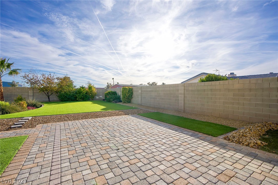 6111 Farm Road Las Vegas, NV 89131 - Photo 30 of 35 Gallery Image 30