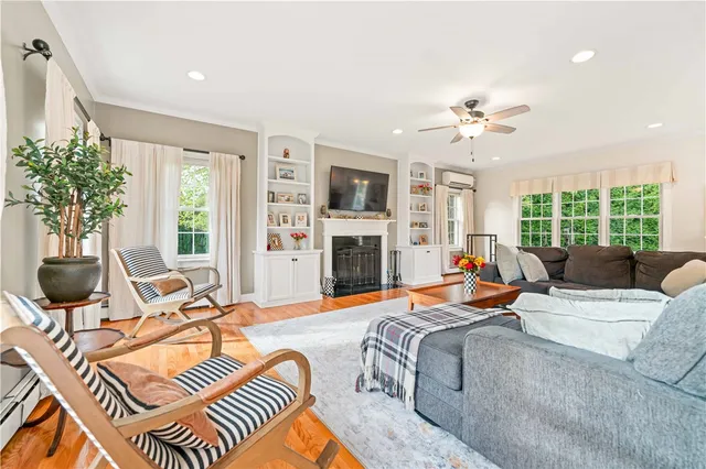 $949,000 | 17 Sassafras Road, Rehoboth, MA 02769
