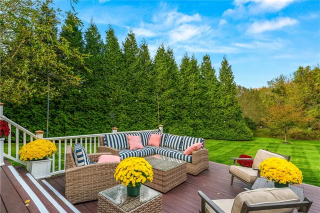 $949,000 | 17 Sassafras Road, Rehoboth, MA 02769