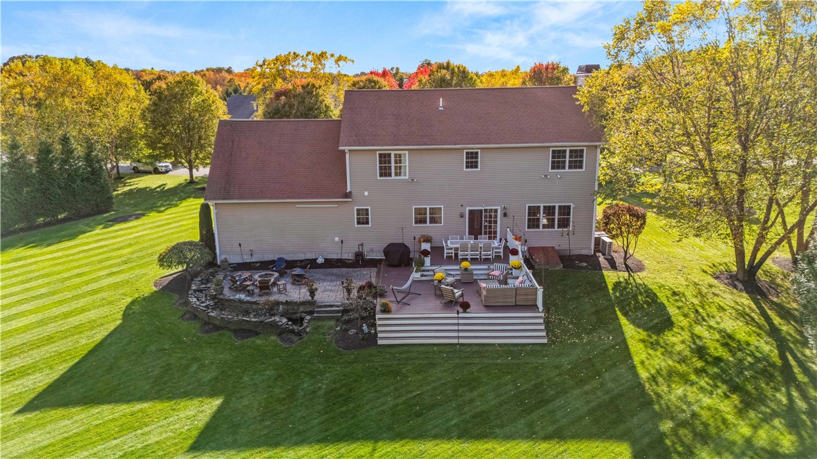 17 Sassafras Road Rehoboth, MA 02769 - Photo 3 of 33