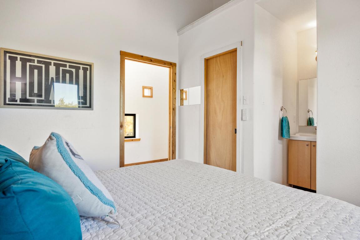 650 Angel Fire Drive Dripping Springs, TX 78620 - Photo 15 of 39 Bedroom 2