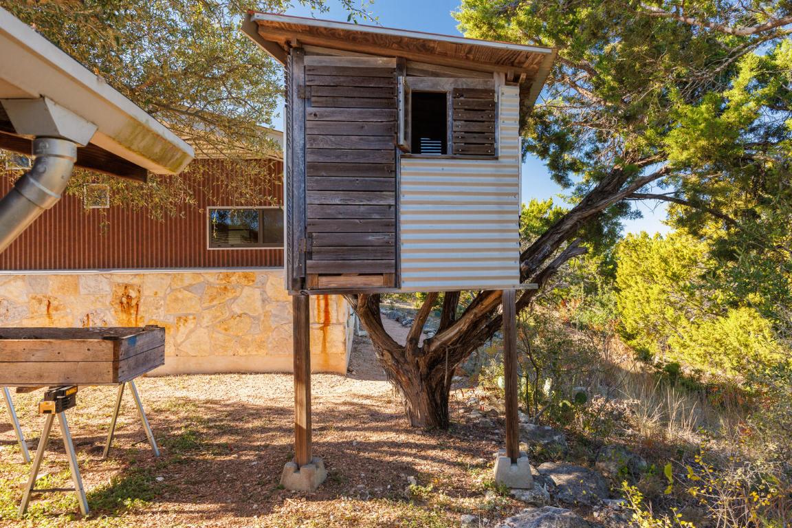 650 Angel Fire Drive Dripping Springs, TX 78620 - Photo 27 of 39 Play fort or chicken coop