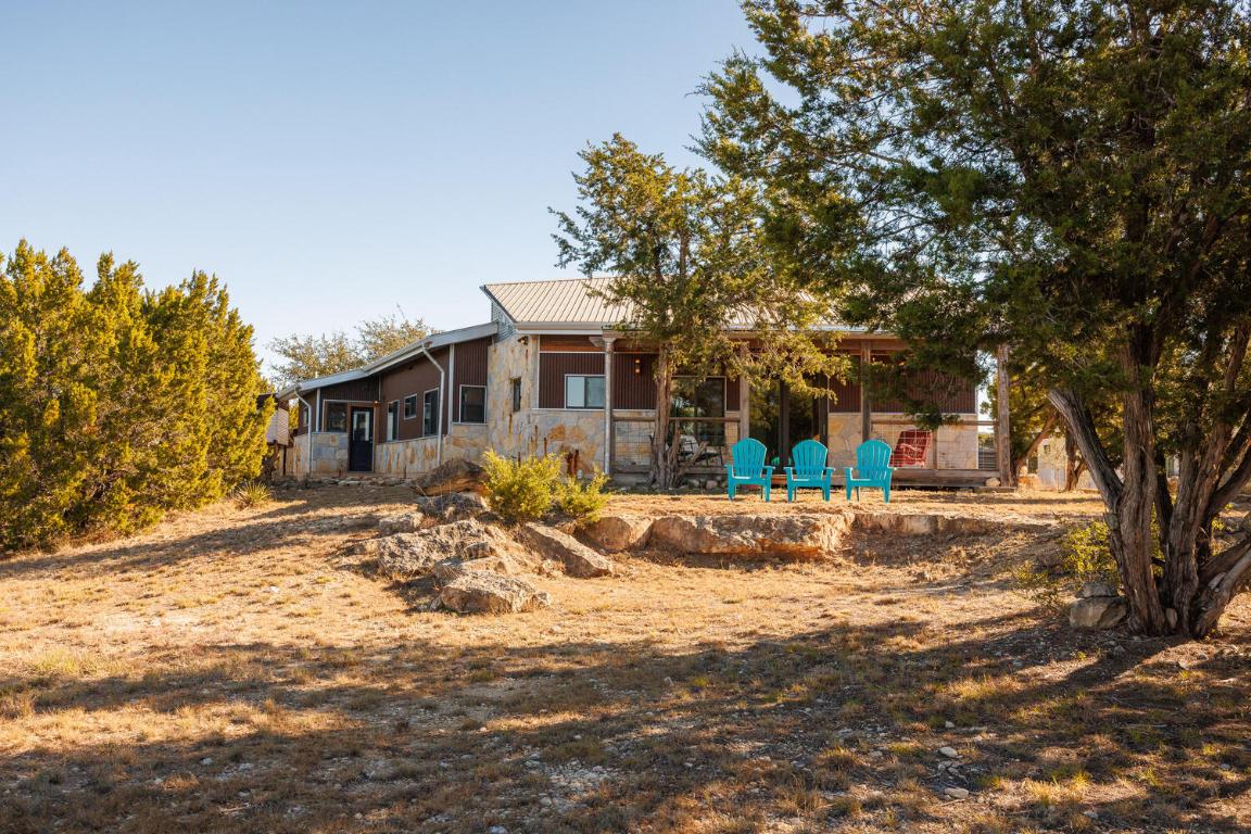 650 Angel Fire Drive Dripping Springs, TX 78620 - Photo 29 of 39 Rear of the home