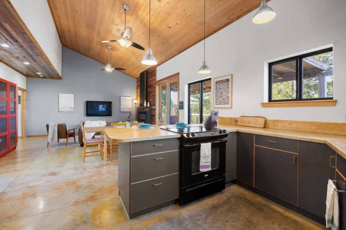 650 Angel Fire Drive Dripping Springs, TX 78620 - Photo 8 of 39