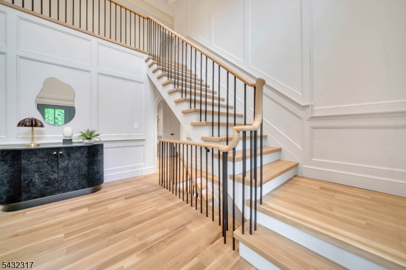 266 Brooklake Road Florham Park, NJ 07932 - Photo 4 of 50