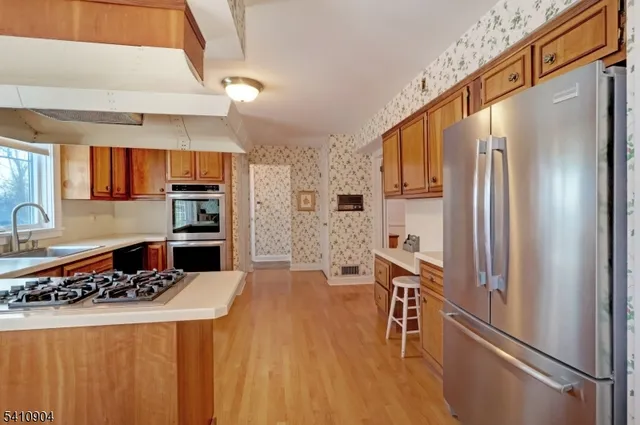 $1,595,000 | 81 Huron Drive, Chatham, NJ 07928