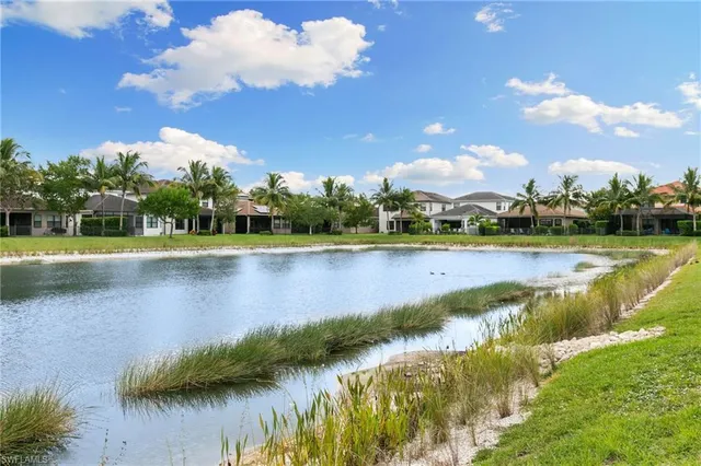 $1,000,000 | 4409 Aurora Street, Naples, FL 34119