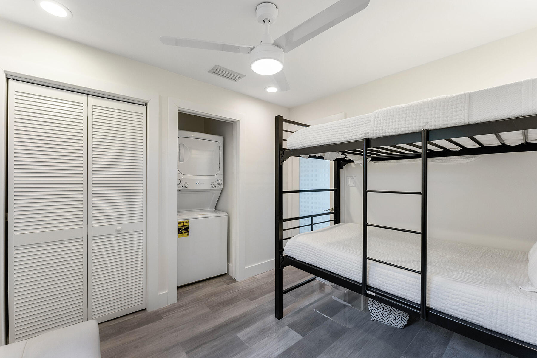 102 South Drive Key Largo, FL 33037 - Photo 14 of 26 a view of entryway