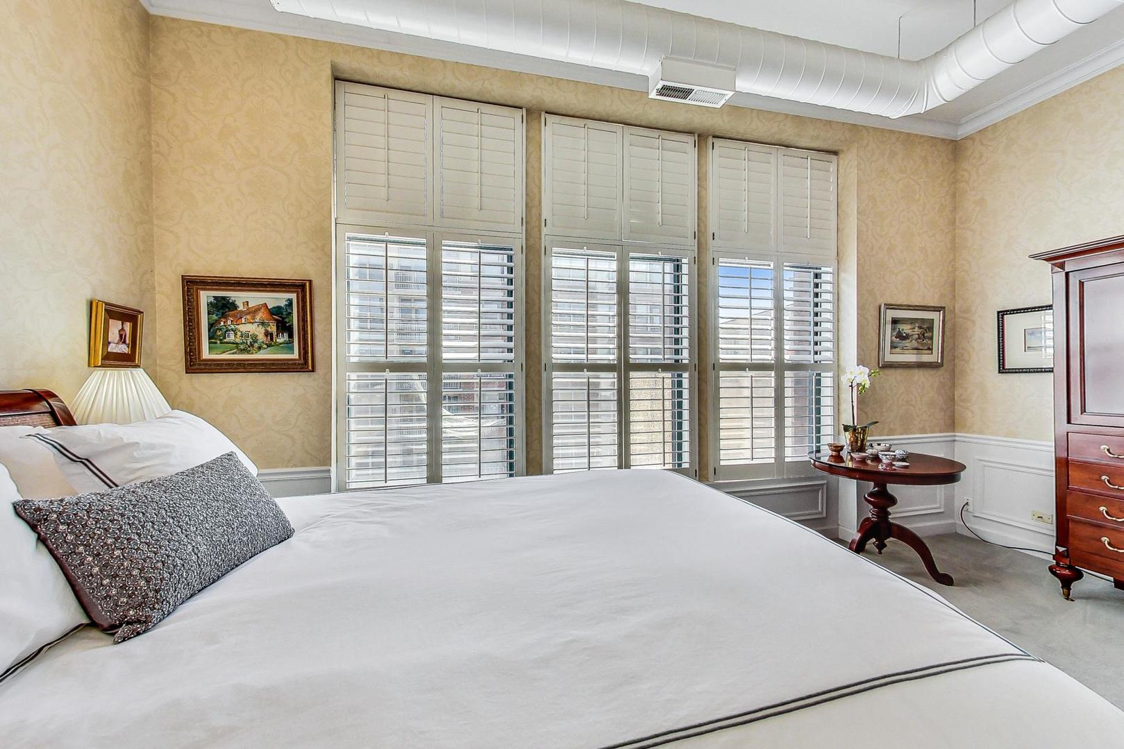 1016 West Madison Street, Unit 4S Chicago, IL 60607 - Photo 26 of 39