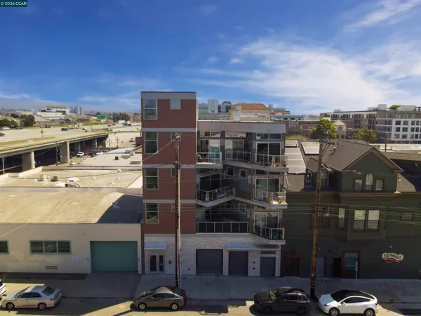 $299,000 | 410 Webster Street, Unit 5, Oakland, CA 94607