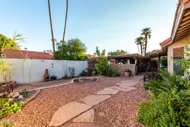 a view of outdoor space with plants