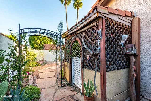 $589,995 | 1975 East Sunburst Lane, Tempe, AZ 85284