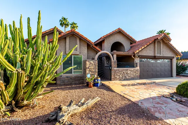 a house view with a outdoor space