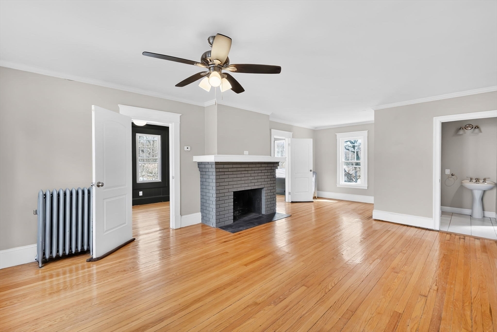 186 Belvidere Street Springfield, MA 01108 - Photo 5 of 41